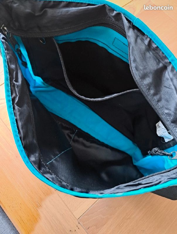 découvrez nos conseils pratiques pour laver votre sac eastpak en toute sécurité. apprenez les meilleures méthodes d'entretien pour préserver l'aspect et la durabilité de votre accessoire préféré.